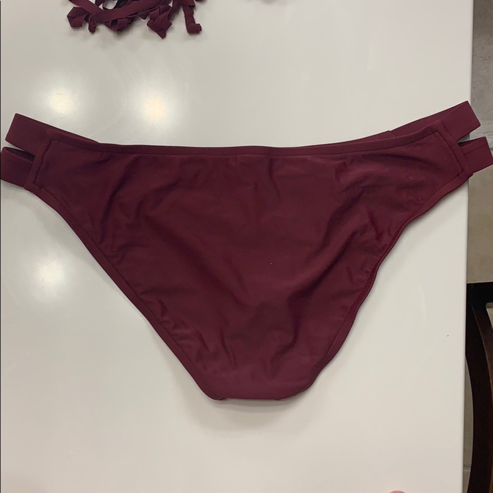 Bathing suit - Picture 4 of 4